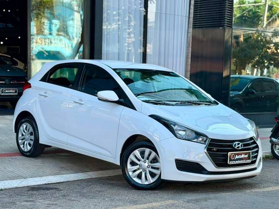 HYUNDAI HB20 1.0 COMFORT 12V FLEX 4P MANUAL HYUNDAI HB20 1.0 COMFORT 12V FLEX 4P MANUAL